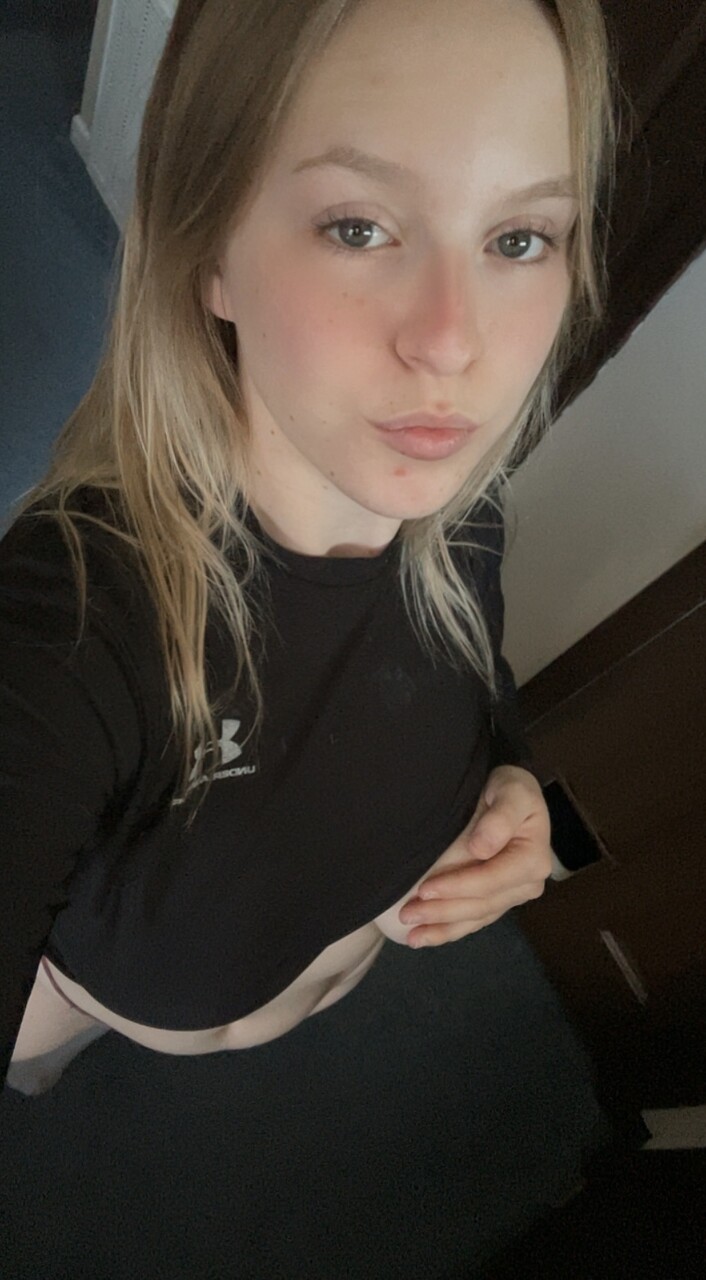 Ексклузивни възрастни снимки на Мейдисън Роуз в OnlyFans